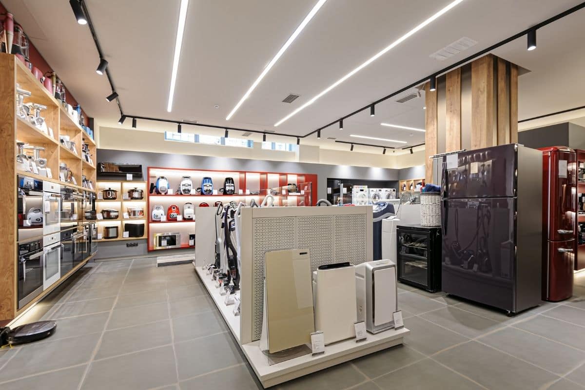 Electronics Stores