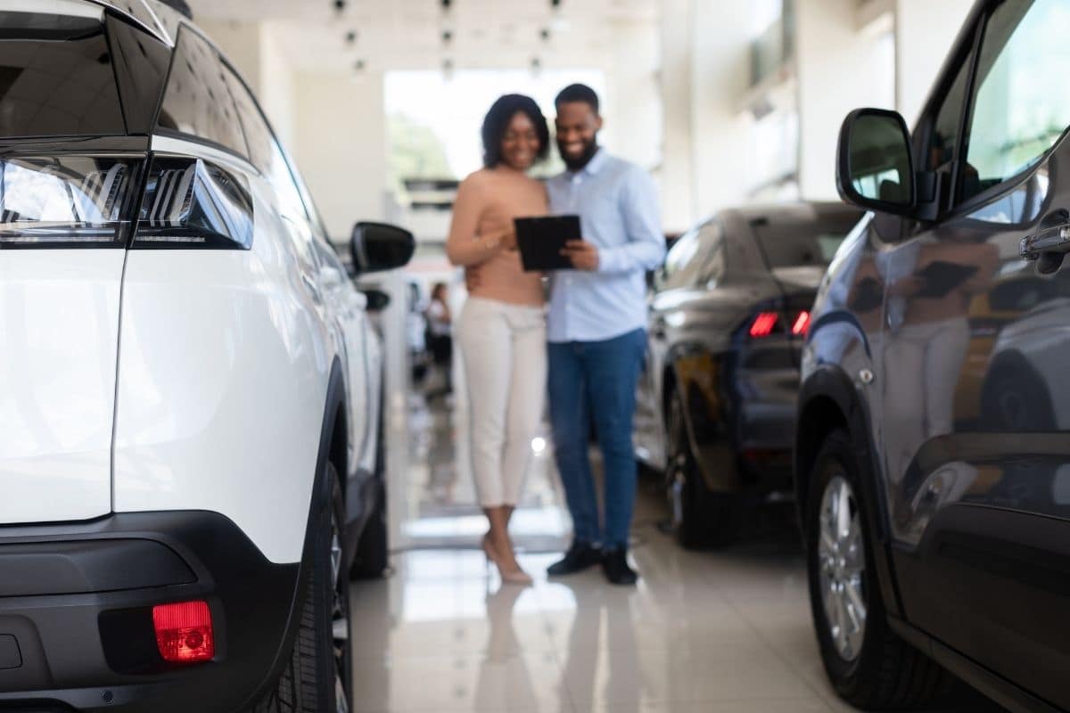 Showrooms and Customer Experience Centers